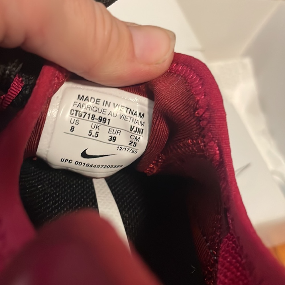 Only Worn Inside! Excellent Condition! - image 8